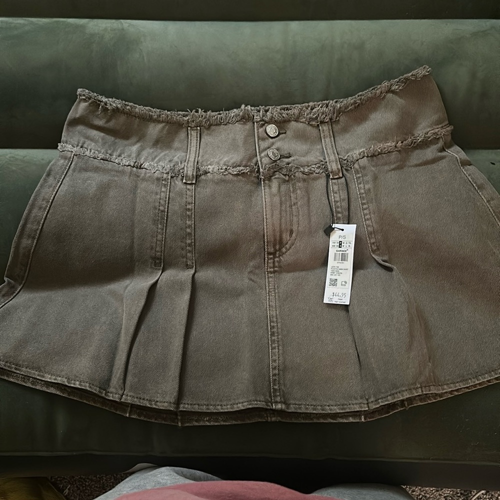 army green mini pleated skirt